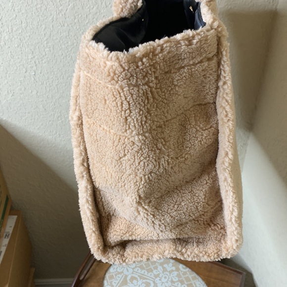 Victoria’s Secret plush Sherpa Bag Brown - Picture 6 of 8